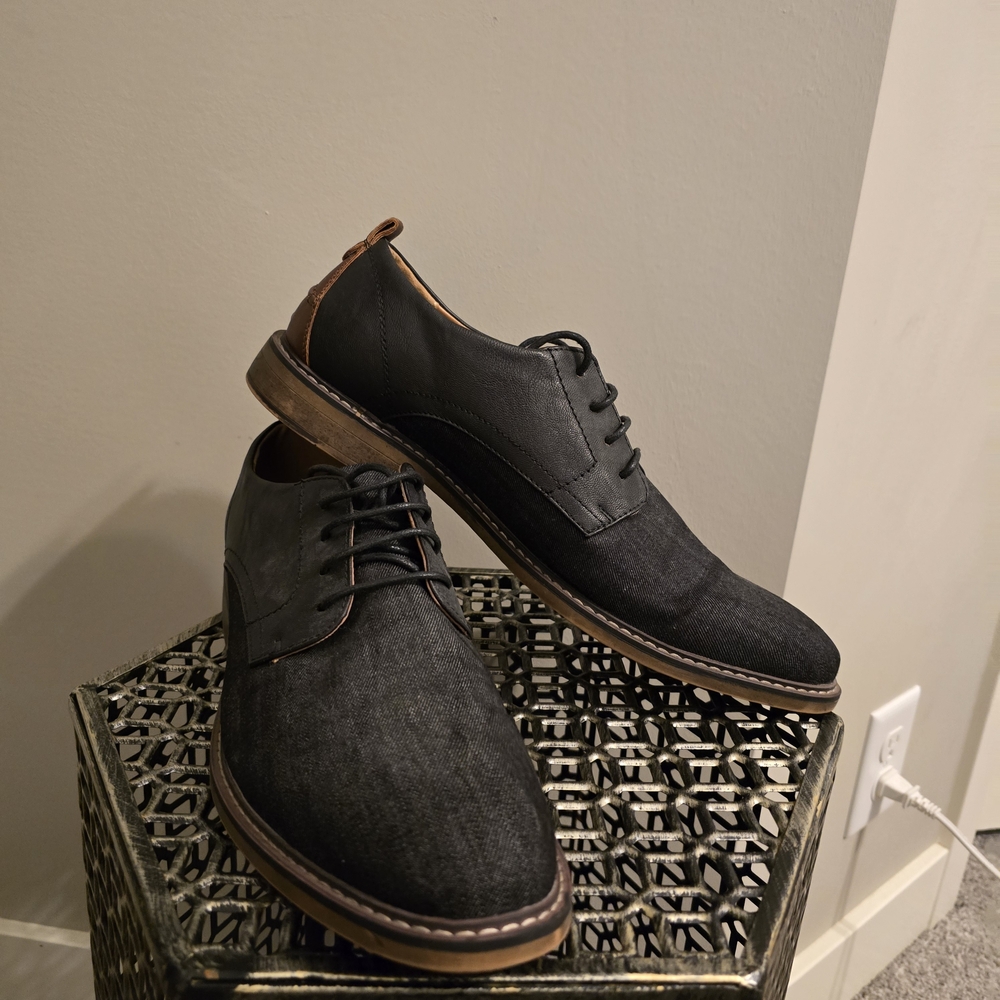 Steve Madden Men's Black And BrownYeller Mixed Media Shoes. Size 10.5